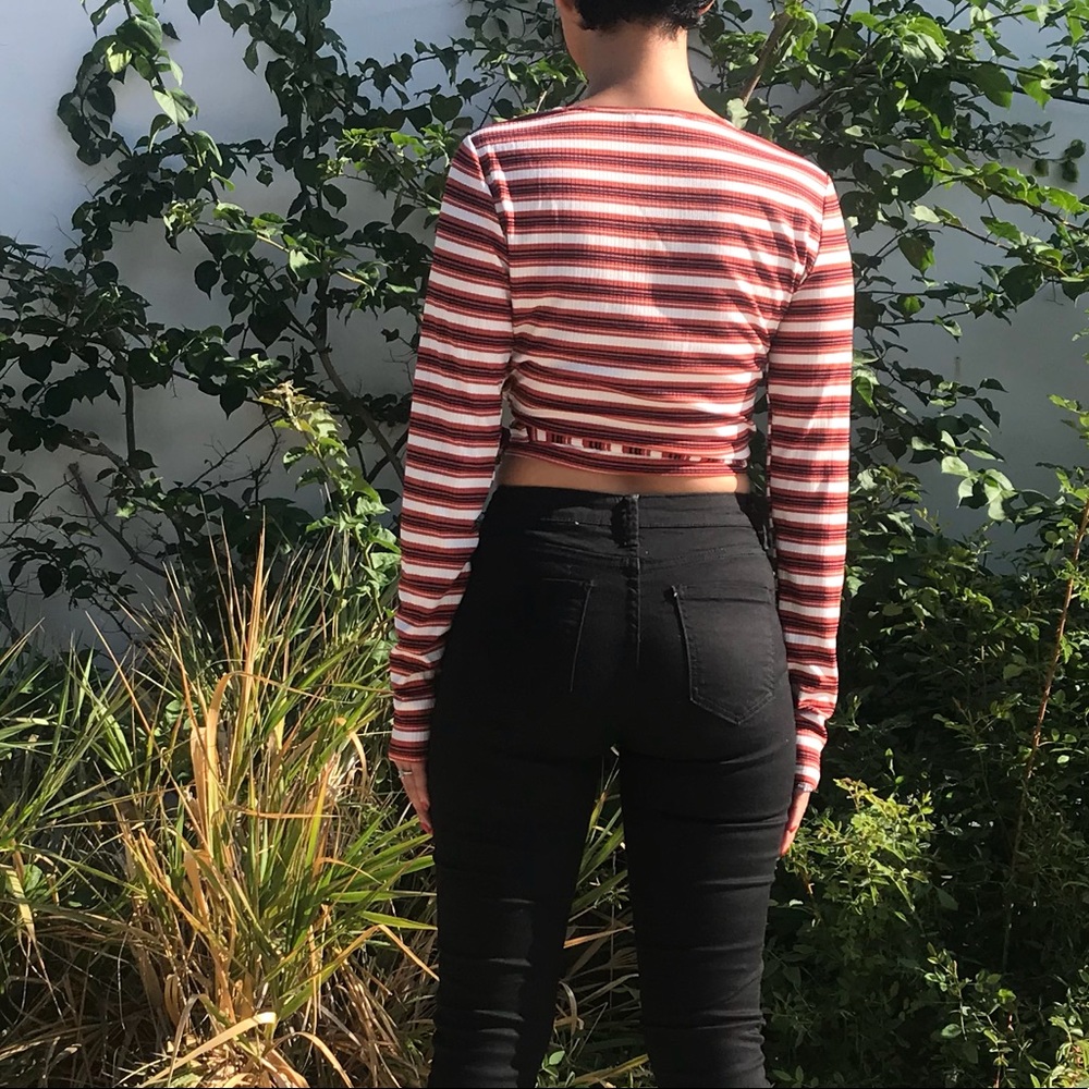 Stripped Wrap Top - Picture 6 of 7